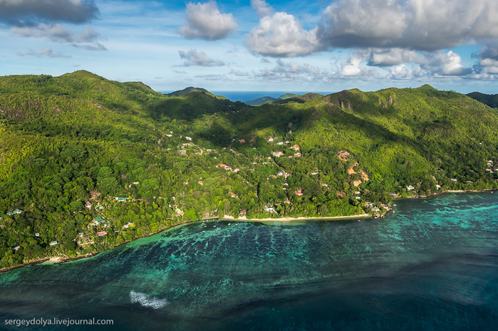 Seychelles-Islands-from-a-height-44 (700x465, 493Kb)