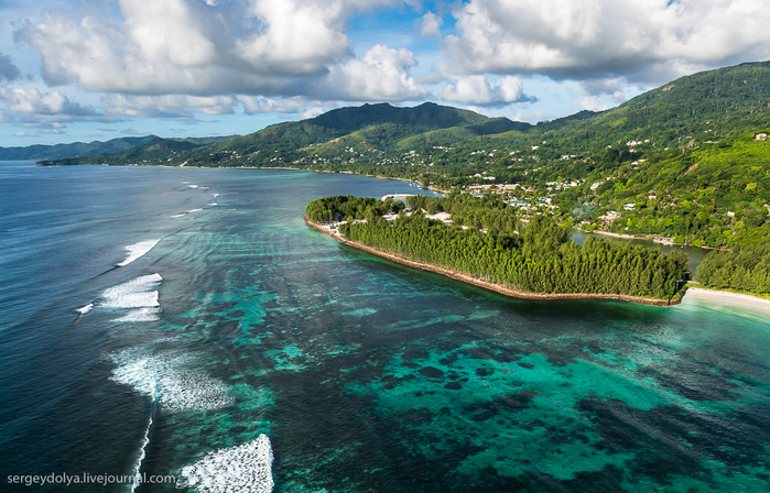 Seychelles-Islands-from-a-height-53 (700x448, 458Kb)