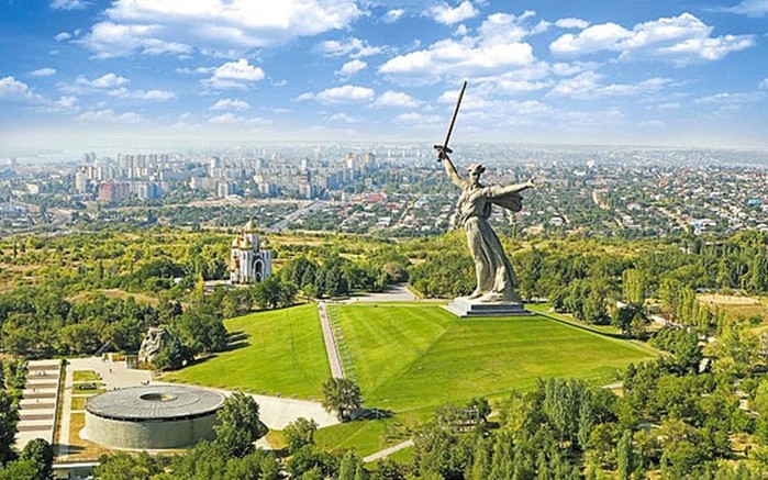 Какие 10 самых красивых городов России?