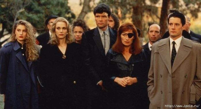 alt="  (Twin Peaks)"/2835299_Serial_Tvin_PiksTwin_Peaks2 (700x378, 113Kb)