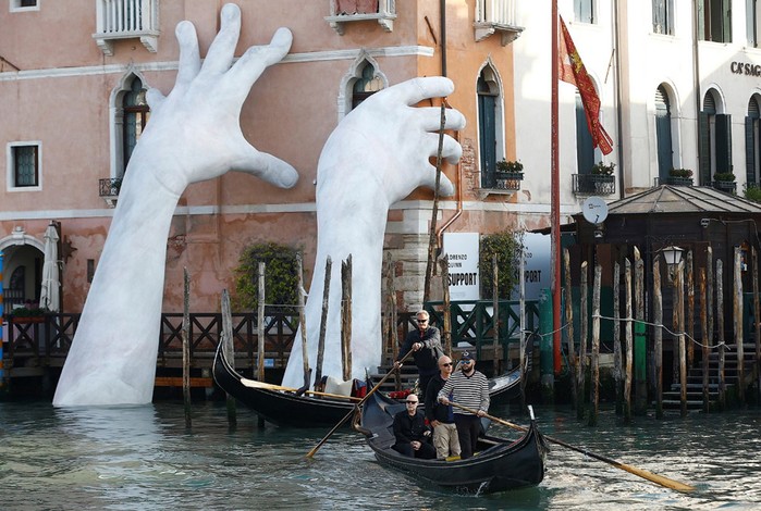 Венецианская биеннале: как самовыражаются современные художники