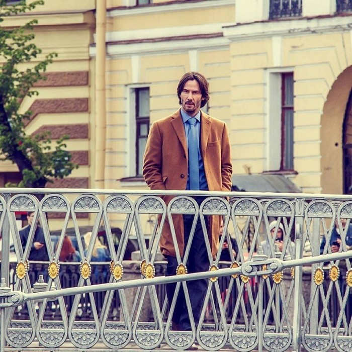 Киану Ривз на улицах Санкт Петербурга (фото)