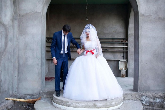 Как живут несовершеннолетние невесты в Грузии