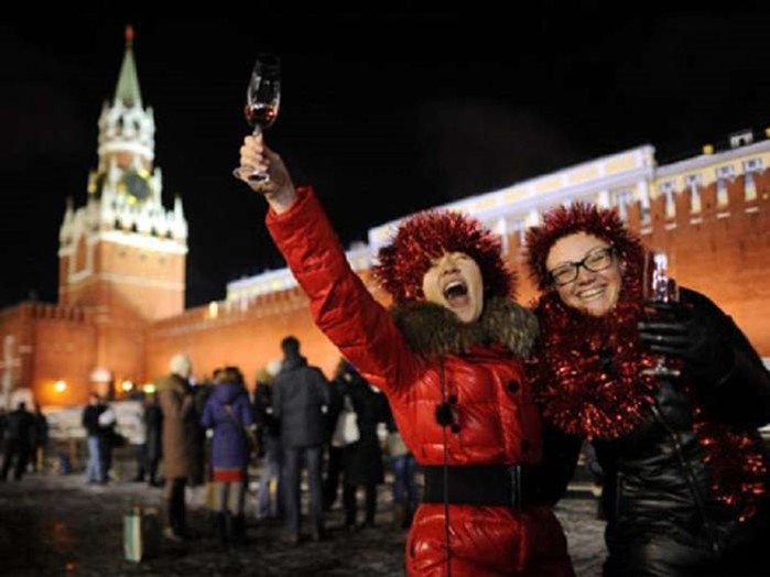 Что думают иностранцы о новогодних традициях России