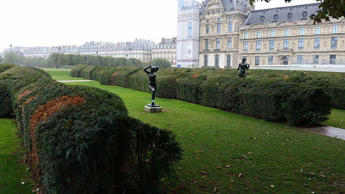 Jardins_du_Carrousel,_Paris_14_September_2015 (700x393, 310Kb)