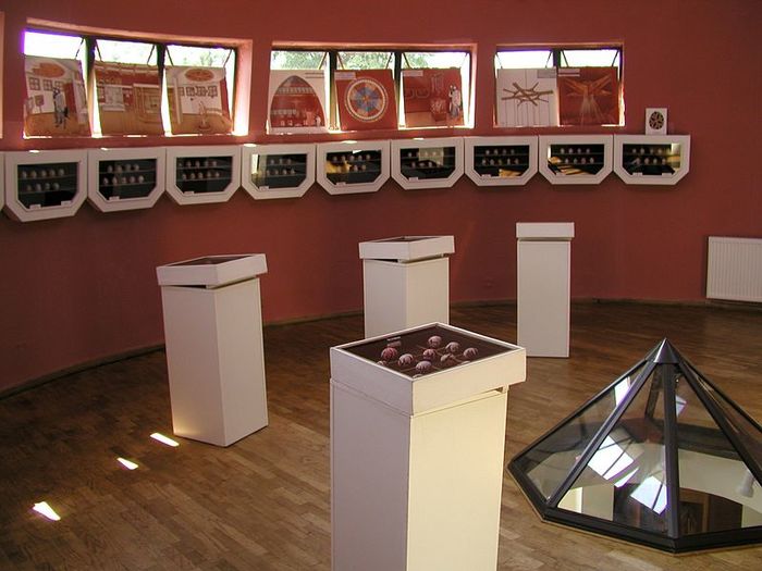 800px-Pysanka_Kolomyia_06 (700x525, 56Kb)