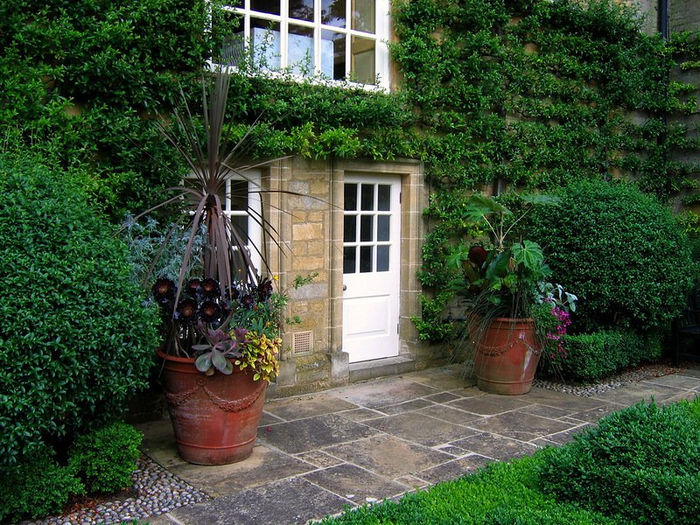 alt="Bourton House Garden ( -)"