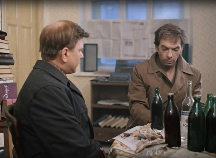 Убогий совок в фильме «Москва слезам не верит»