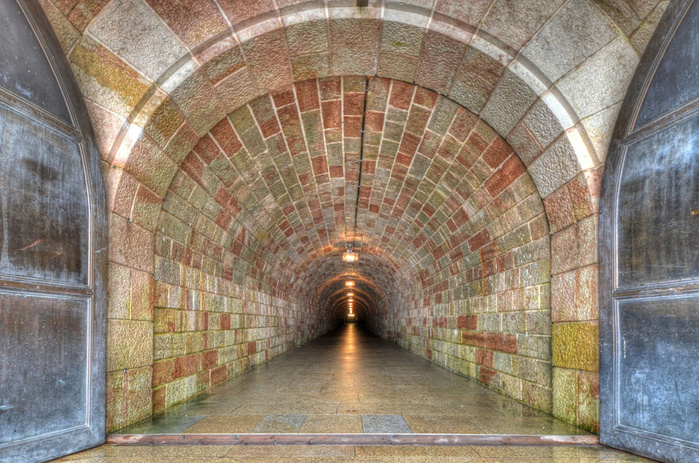 tunnel-zum-kehlsteinhaus (1000x763, 219Kb)