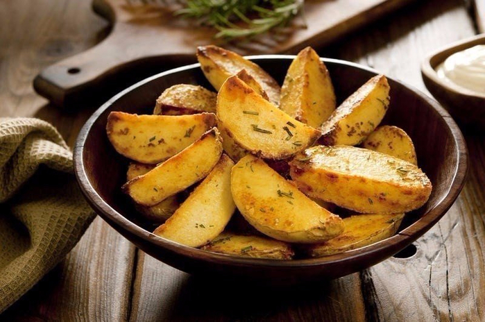 картофель по-деревенски с аппетитной корочкой