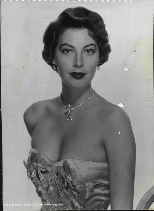 747 Ava Gardner   (511x700, 164Kb)