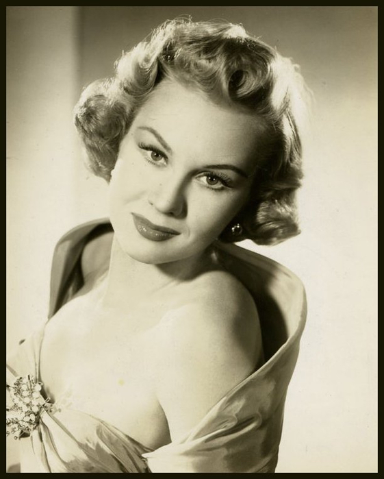 770  Virginia MAYO    (561x700, 226Kb)