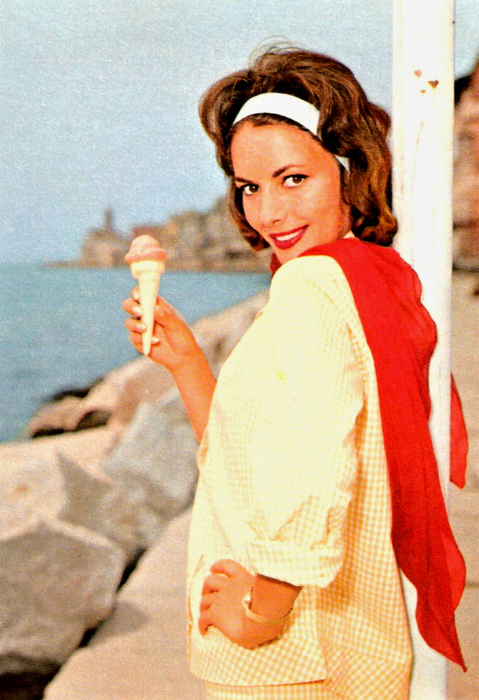 747 Karin Dor    (479x700, 449Kb)