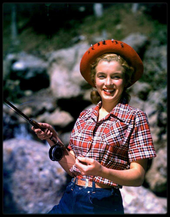 782 Marilyn MONROE   (547x700, 398Kb)
