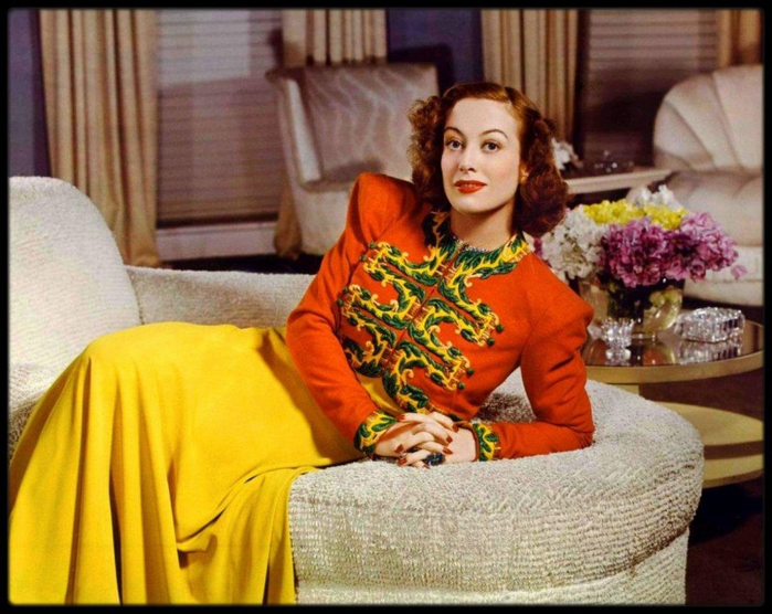 800  Joan CRAWFORD    (700x556, 427Kb)