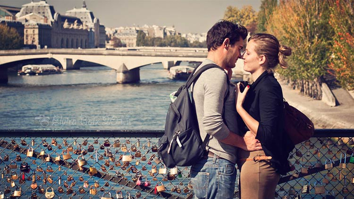 alt="Париж - один из самых романтичных городов мира!"