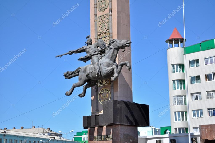 depositphotos_108028868-stock-photo-stella-on-victory-square-yakutsk (700x464, 247Kb)