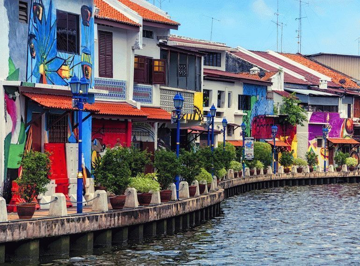 Malacca-houses-on-river (700x518, 504Kb)