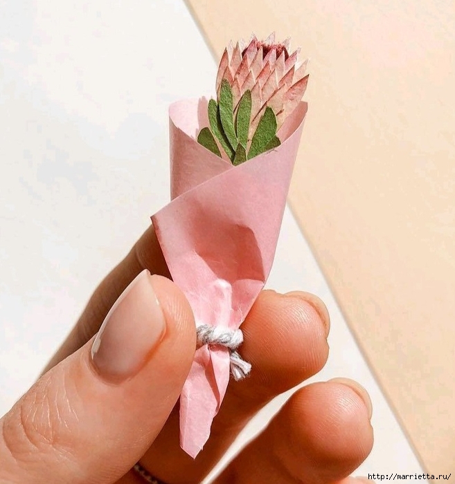 Цветы из бумаги - миниатюрный бумажный гербарий (2) (657x700, 232Kb)