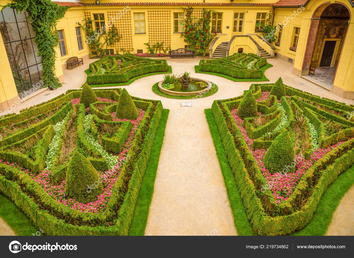 depositphotos_219734862-stock-photo-vrtba-garden-or-vrtbovska-zahrada (700x510, 619Kb)