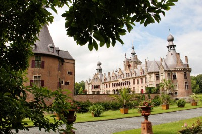Chateau-dOoidonk-Belgium (400x266, 146Kb)