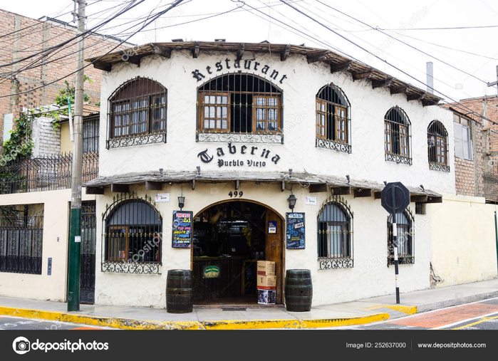 depositphotos_252637000-stock-photo-tourism-in-lima-the-capital (700x507, 436Kb)