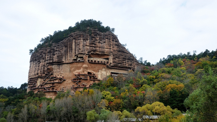 4-4.-Maijishan-Grottoes-Tianshui-Gansu-China-9 (700x393, 300Kb)