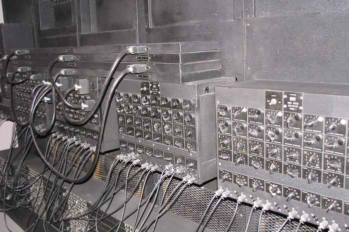 компьютер ENIAC3 (700x466, 490Kb)