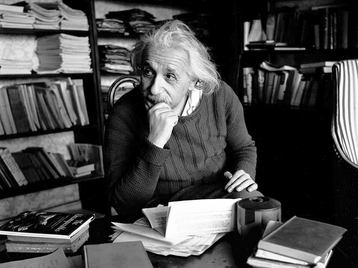 Albert-Einstein 13 (700x525, 210Kb)