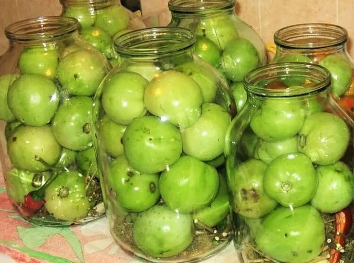 вкусные зеленые помидоры в острой заливке 2 (700x519, 367Kb)