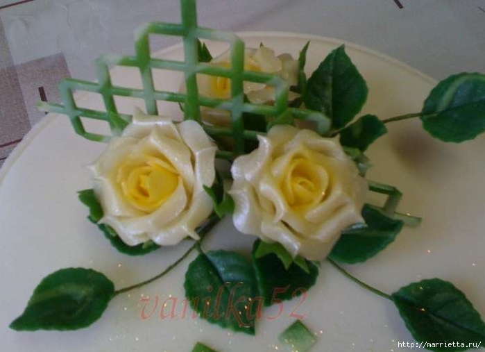 Торты с розами из сахарной мастики (8) (700x507, 188Kb)