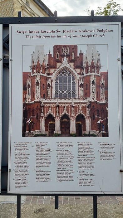         /3963863_20210808_kostel_sv_iosifa_krakov_statyi_svyatih_1_ (394x700, 129Kb)