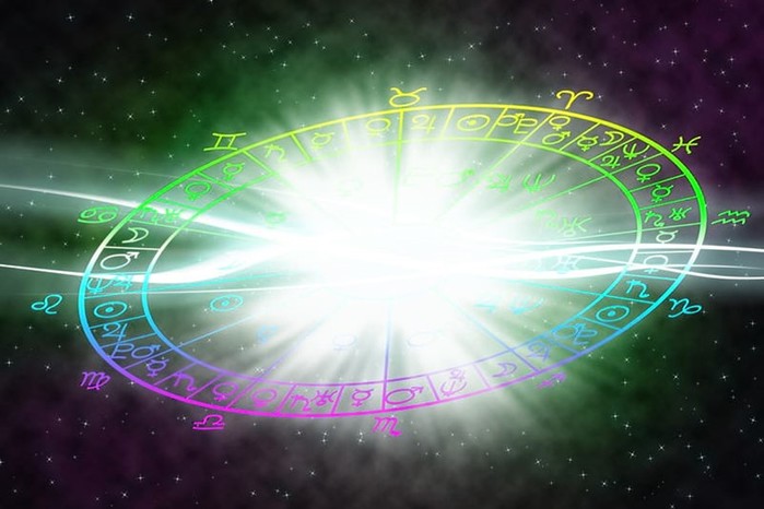 Осуществят все мечты: какие знаки Зодиака попали в «белый список» Вселенной