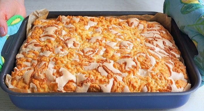 2835299_Pirog_Raiskoe_yablochko__Myagkii_nejneishii_vozdyshnii_desert_k_chau2 (700x381, 65Kb)