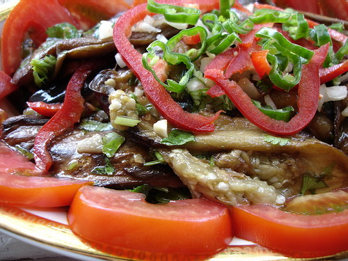 Баклажановый салат из грузинской кухни