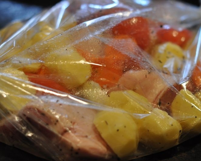 Курица в рукаве с овощами в рукаве в духовке рецепт с фото с