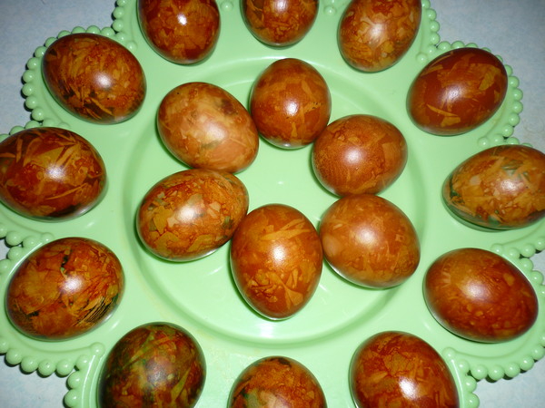 Пасхальные мраморные яйца. Способ окраски от Людмилы (1) (600x450, 264Kb)