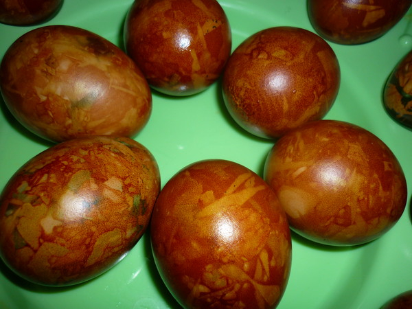 Пасхальные мраморные яйца. Способ окраски от Людмилы (9) (600x450, 250Kb)