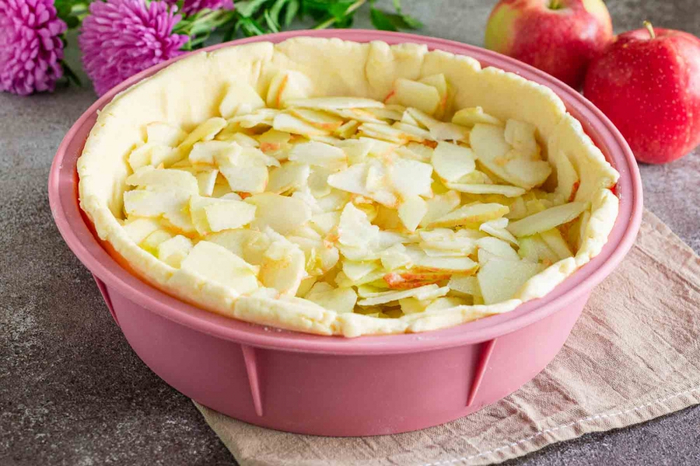 яблочный пирог Пломбир сладкий и ароматный 7 (700x466, 354Kb)