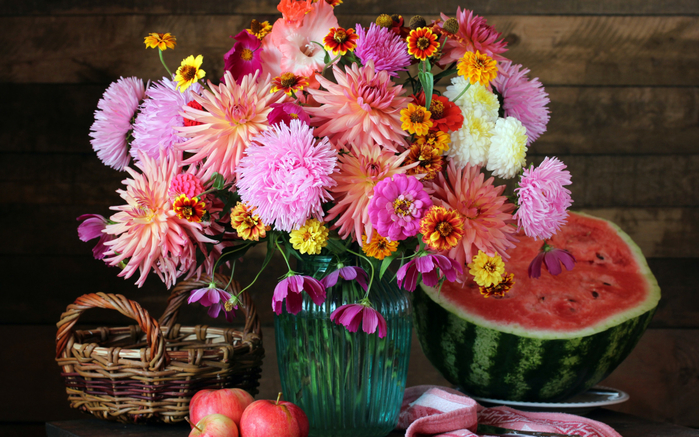 osen-tsvety-iabloki-buket-colorful-frukty-natiurmort-flowe-3 (700x437, 451Kb)