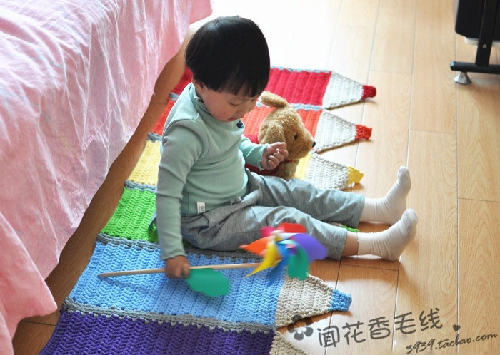 Детский коврик «Цветные карандаши» крючком (5) (700x498, 341Kb)