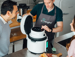  this_smart_pressure_cooker_and_air_fryer_is_a_powerhouse_01 (700x535, 355Kb)