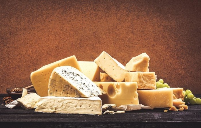 Где и как делают 15 сортов самого популярного сыра