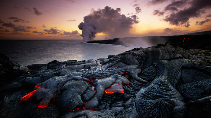 Kilauea erupting, Volcanoes National Park, Hawaii, USA (700x393, 324Kb)