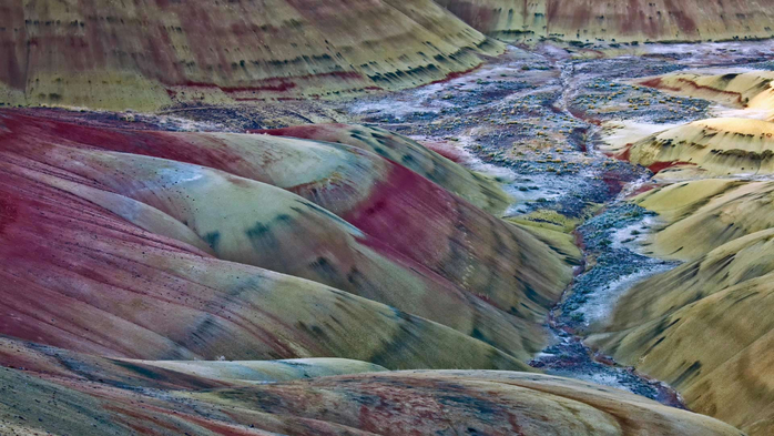 The Painted Hills in Oregon (700x393, 347Kb)