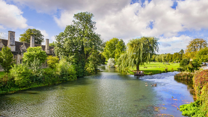 The River Welland and the Town Meadows, Stamford, Lincolnshire, England, UK (700x393, 405Kb)