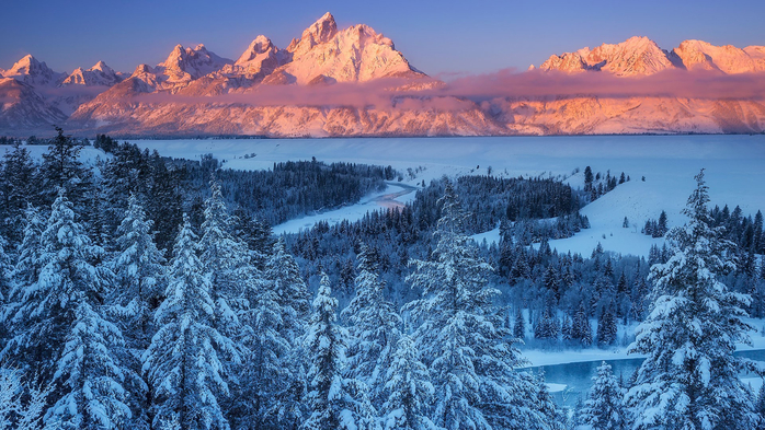 The winter sun rises over the Snake River and Teton Range, Grand Teton National Park, Wyoming, USA (700x393, 450Kb)