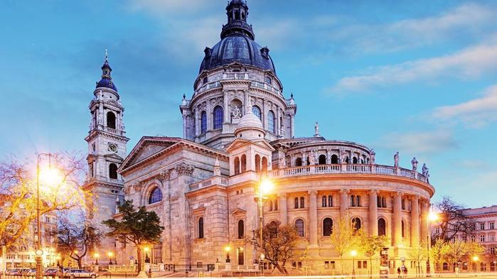 St-Stephen's-Basilica-in-Budapest (700x393, 55Kb)