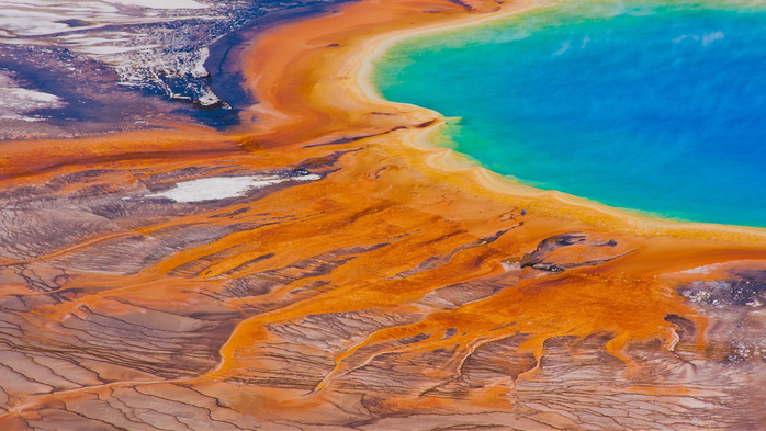 Grand Prismatic Spring in Yellowstone National Park, Midway Geyser Basin, Wyoming, USA (700x393, 387Kb)