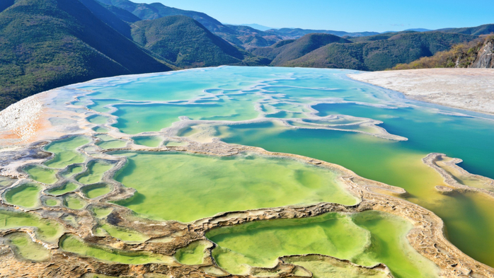 Hierve el Agua thermal spring in the Central Valleys of Oaxaca, Mexico (700x393, 371Kb)